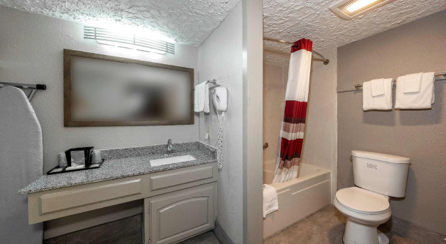 Номер Superior Red Roof Inn Monroe