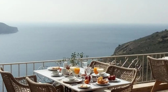 Студия Akrolithi Guesthouse