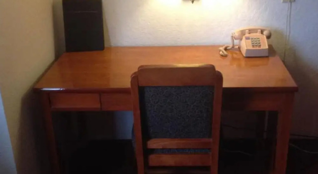 Номер Standard American Inn & Suites