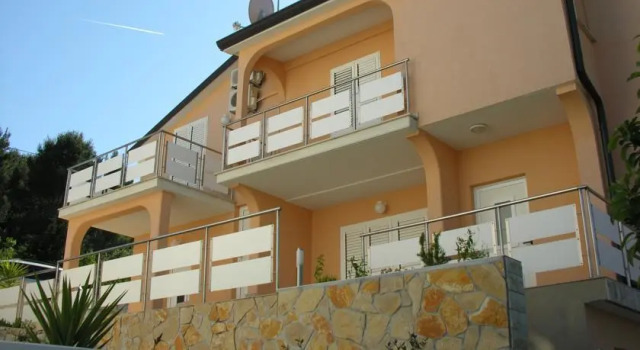 Apartments Jelica, Забронировать Апартаменты/квартира Слатине 