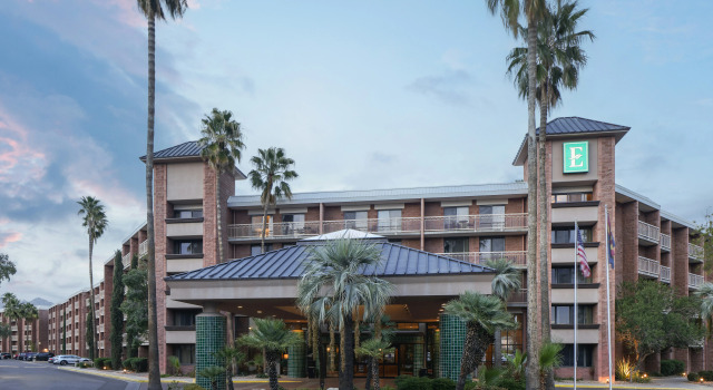 Embassy Suites by Hilton Tucson East, Buchen Sie Hotel Tucson Arizona