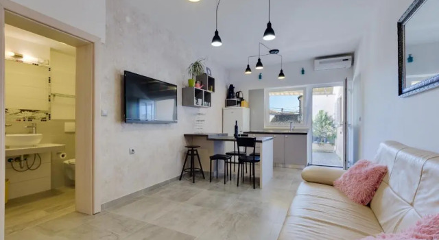 Apartments Karla & Marija, Забронировать Апартаменты/квартира Апартаменты Петрчане, рядом с Пляж Радман, Апартаменты/квартира