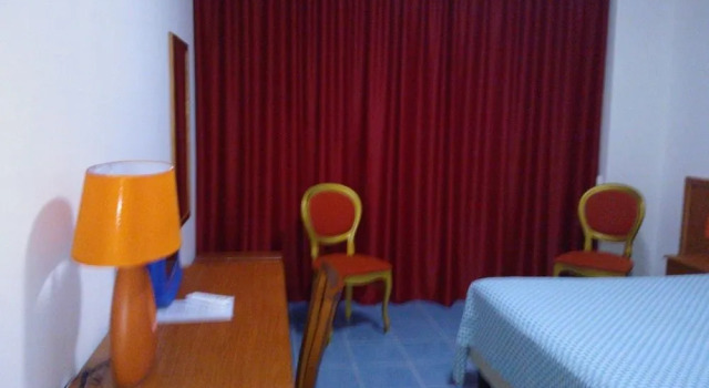 Hotel Total, Varaa Hotelli Fuscaldo Calabria