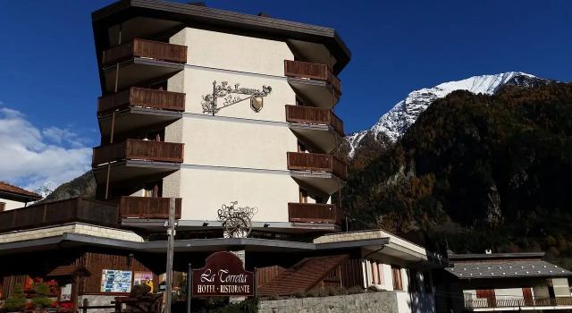 La Torretta Hotel, Prenota Hotel Challand-Saint-Anselme Valle d'Aosta