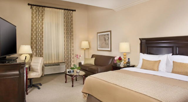 Ayres Hotel Fountain Valley - Huntington Beach, Book Hotel Huntington Beach Beach Cities Orange County