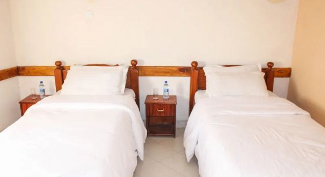 leleshwa inn