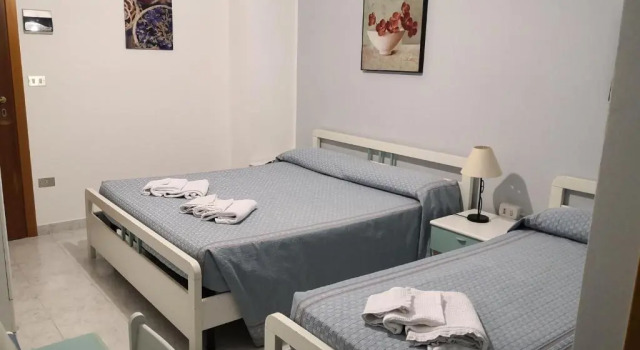 Трёхместный номер Standard Palias Hotel