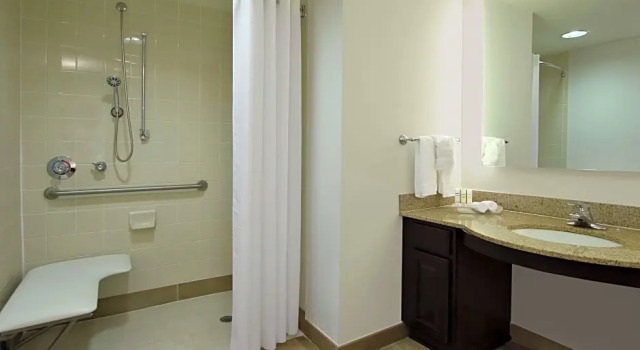 Шестиместный люкс Homewood Suites by Hilton Fort Lauderdale Airport-Cruise Port
