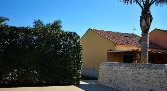 Villa With 4 Bedrooms in Scicli, With Private Pool, Enclosed Garden and Wifi - 300 m From the Beach, Book Villa Hotels in Sicily with a Pool, Swimming Pool