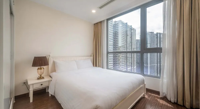 Апартаменты Deluxe с 3 комнатами с балконом и с видом на город Vinhomes Central Park Riverside Elegance