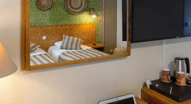 Четырёхместный номер Standard Garrigae Manoir de Beauvoir Poitiers Sud - Hotel & Spa