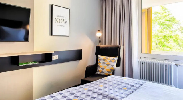 Двухместный номер Standard с балконом Holiday Inn Munich - South by IHG