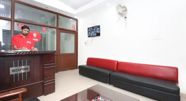 Hotel JB 2 by OYO Rooms, Varaa Hotelli Zirakpur Haryana