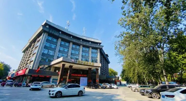 Kaizhou International Club, Book Hotel Puyang Henan