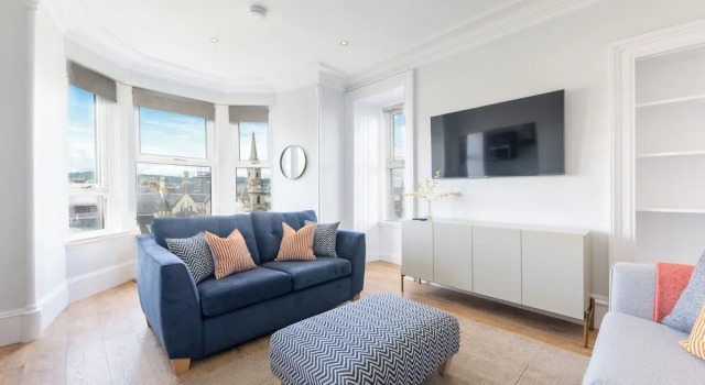 Hillside Luxury Apartments, Забронировать Апартаменты/квартира Отели Инвернесс с парковкой, рядом с Inverness Visit Scotland Information Centre, Парковка