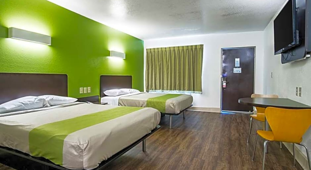 Двухместный люкс Motel 6 Manchester TN