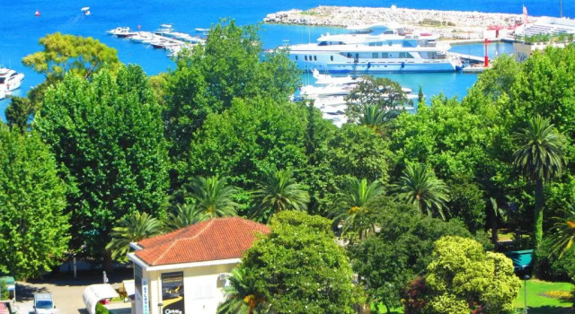 Апартаменты Apartments and Rooms Teona