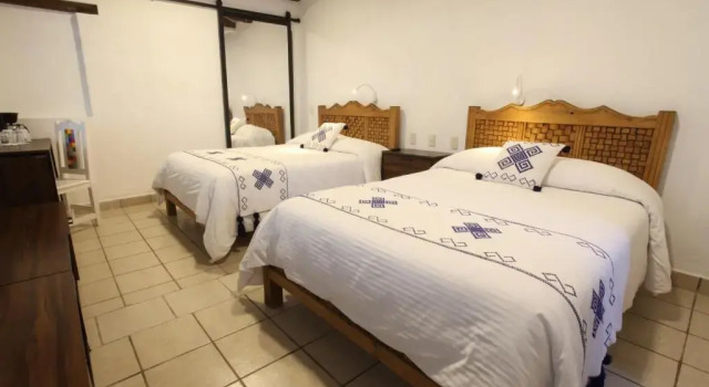 Четырёхместный номер Deluxe Hotel Ocho Barrios