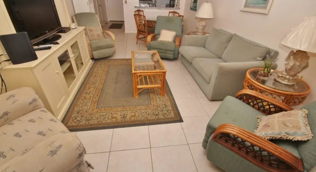 Sea Coast Gardens III 211 Apartment 3, Забронировать Апартаменты/квартира Нью-Смирна-Бич Daytona Beach Area, рядом с Парк 27 Авеню