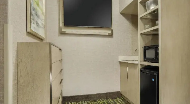 Четырёхместная студия SpringHill Suites Prescott