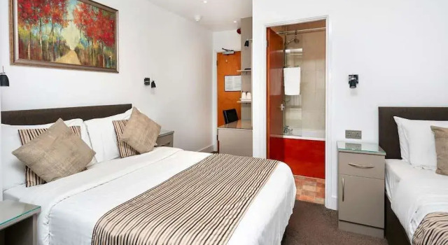 Conifers Guest House