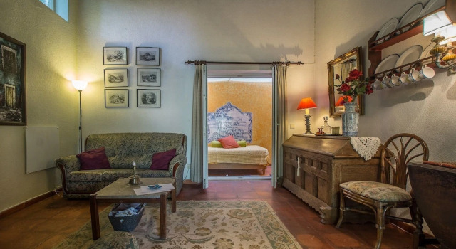 Romantic Hide Away in a Lush and Green Oasis, Rezerwuj Hotel Hotele w Lisbon Region z parkingiem, Parking