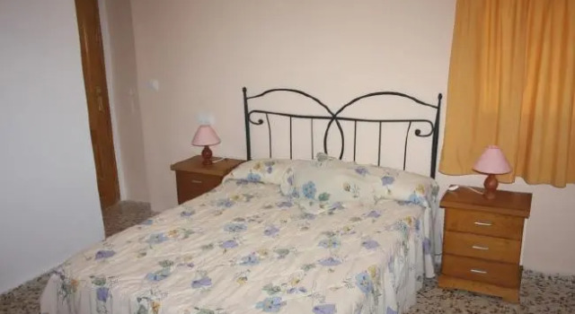 Apartment with terrace, pool in Alicante