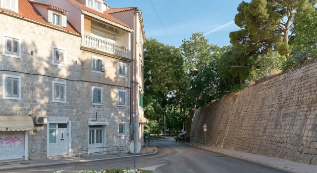 Sun Spalato Giardino, Prenota Appartamento Splitska 