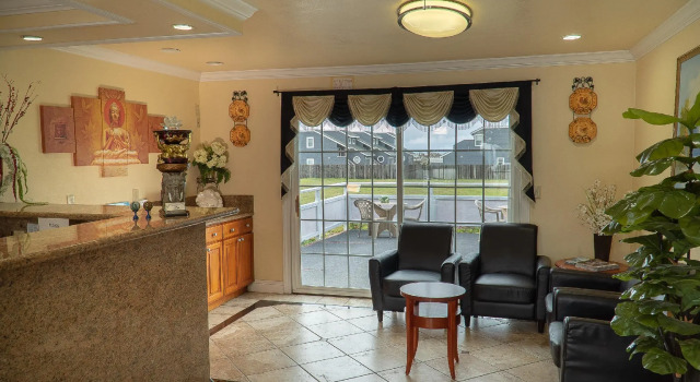 Sea Breeze Inn - San Simeon, Забронировать Мини-отель Отели San Luis Obispo County с бассейном, Бассейн