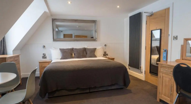 Standard- værelse Carlton Hotel