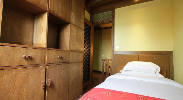Yunman Hotel Nansai Linka Branch, Buchen Sie Hotel Hotels in Yunnan mit Parkplatz, Parkplätze