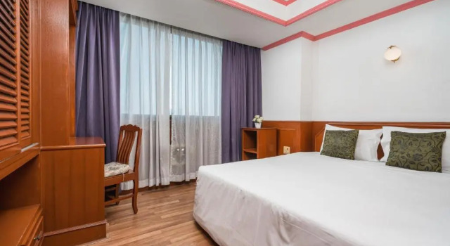 Люкс Executive с 2 комнатами Elizabeth Hotel