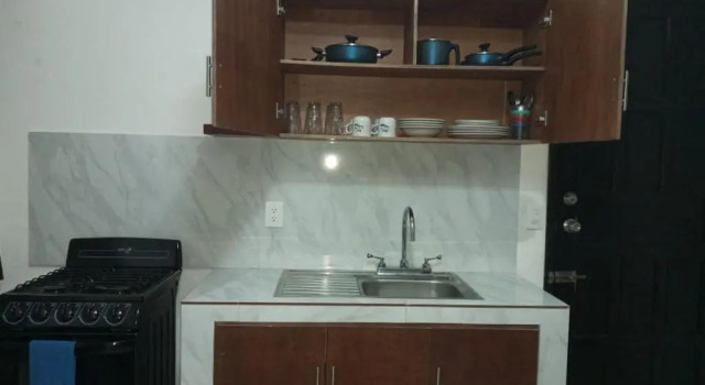 Номер Economy A una calle del ado 5ta avenida