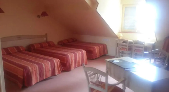 Logis Hotel Le Port Saint Aubin, Rezerwuj Hotel  