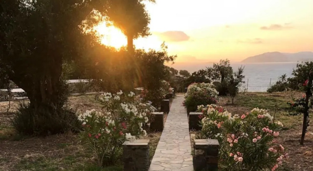 Loutra Olive Gardens Stone House #1, Prenota Hotel Mandrakion Pali