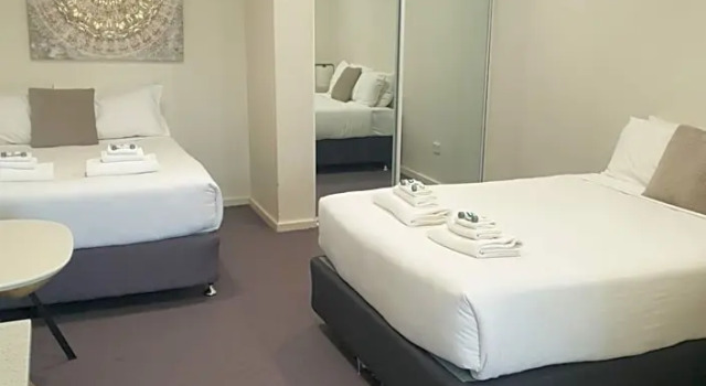 Семейный номер Deluxe Carlton Suites