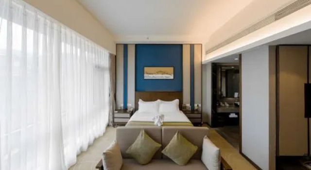 Люкс Дуплекс Emei Mountain ROYAL·Yuzquan Bay Hot Spring Hotel