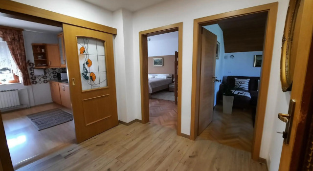 Apartma Tanya Bled, Prenota Hotel Hotel a Gorenjska con parcheggio, Parcheggio
