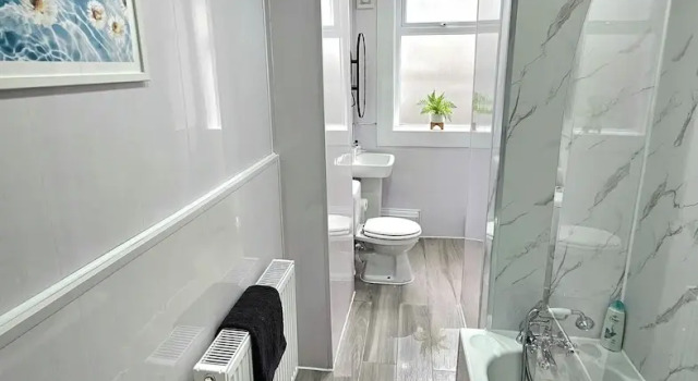Коттедж с видом на сад Spacious Haven with Free Parking