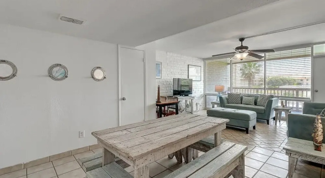 Sunny Beaches 3 Bedroom Condo by RedAwning