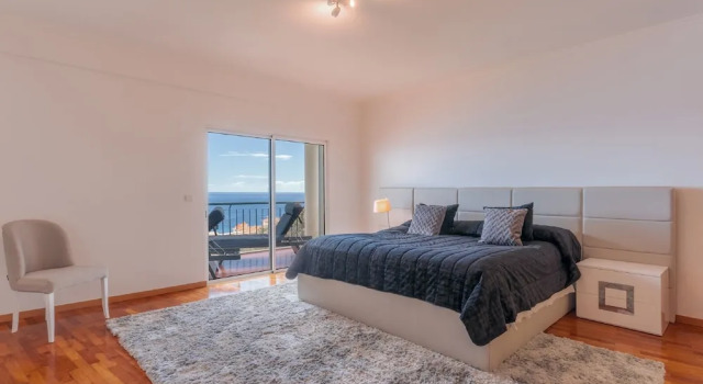 Апартаменты Stunning Apartment with sea view