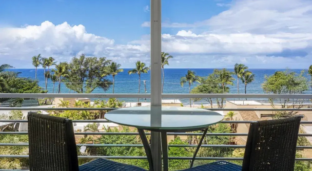 Номер Royal Kamaole Beach Royale 506 - Stunning Ocean Views, Spectacular Renovation, AC