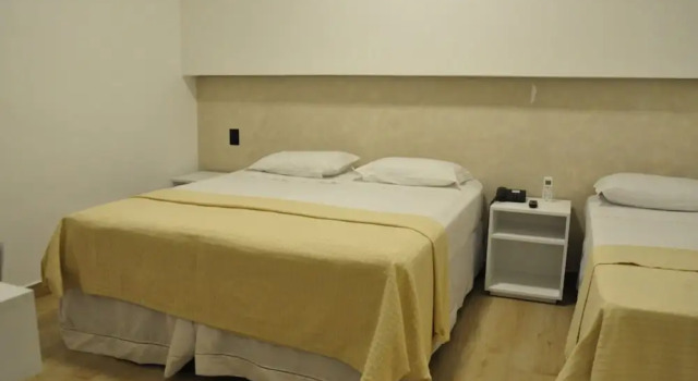 Трёхместный номер Deluxe Hotel Peregrinos