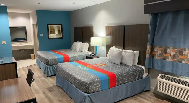 Четырёхместный номер Standard Haven Inn & Suites Downtown Houston