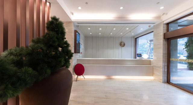 Ji Hotel Hangzhou West Lake Qingchun Road, Забронировать Отель Отели Ханчжоу с парковкой, рядом с Wushan Night market, Парковка