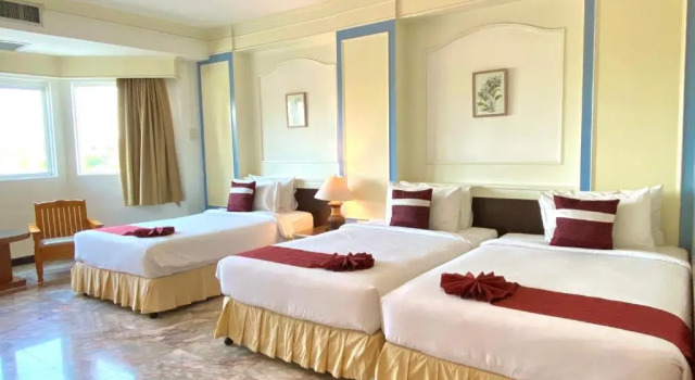 Трёхместный номер Deluxe Siamgrand Hotel