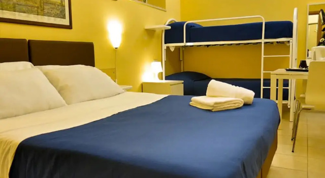 Vatican Room Rental, Забронировать Отель Отели Рима с парковкой, рядом с Собор Святого Петра, Парковка