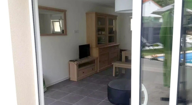 House With 2 Bedrooms in Calvisson, With Pool Access, Enclosed Garden