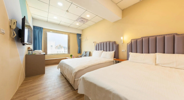 Четырёхместный номер Deluxe Liu He Su Hotel