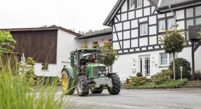 Ferienbauernhof Gördes, Забронировать Отель Шмалленберг Северный Рейн-Вестфалия
